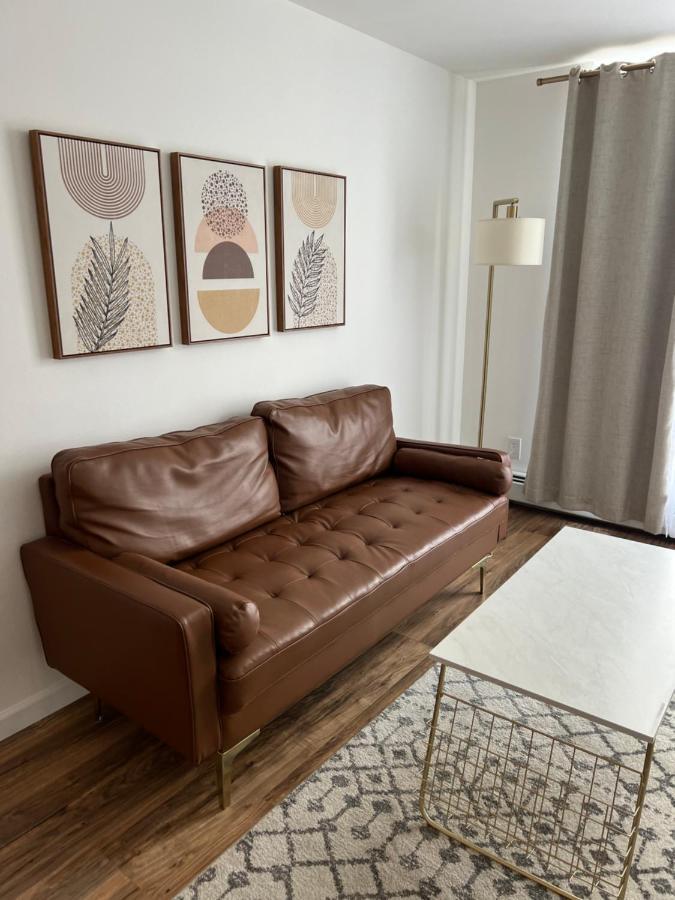 The Brooks Hotel Restaurant And Lounge 월리스 외부 사진