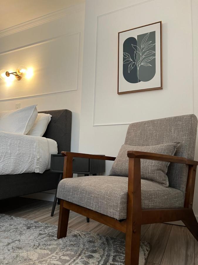 The Brooks Hotel Restaurant And Lounge 월리스 외부 사진